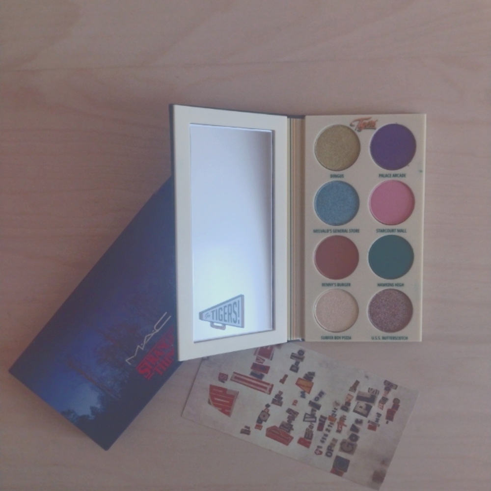 MAC Stranger Things, Hawkins Class of 1986, Eye Shadow Palette, New